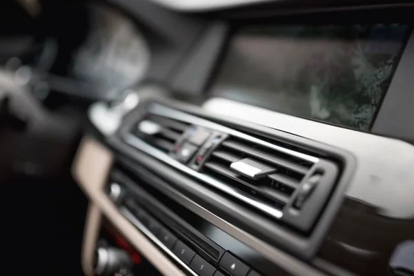 a/c vent up close.